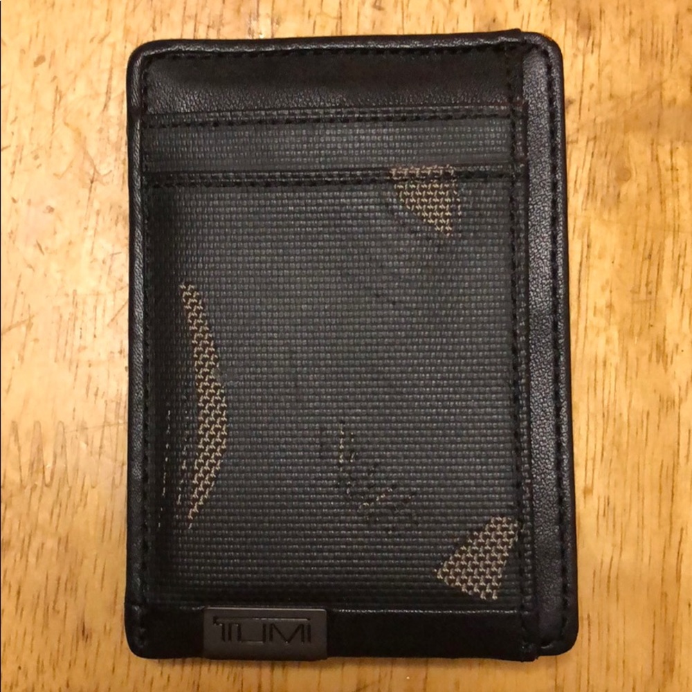 TUMI Card Wallet